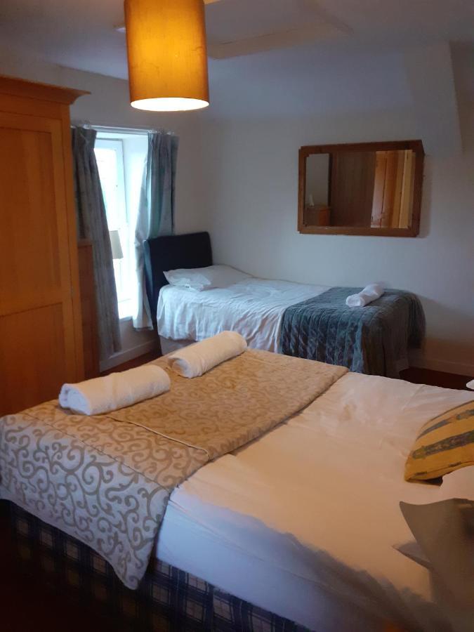 Bryncarnedd Farmhouse アベリストウィス エクステリア 写真